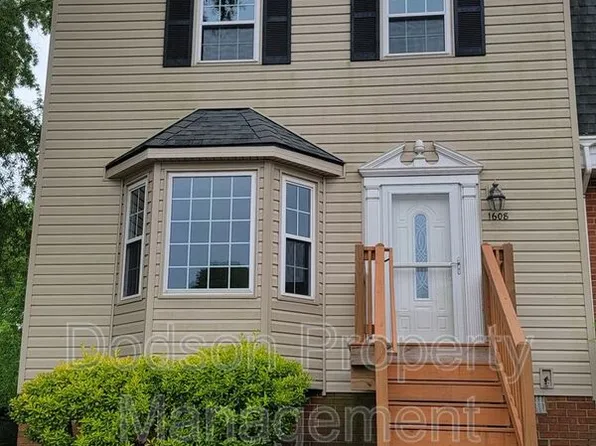 1608 Skiffes Creek Cir, Williamsburg, VA 23185