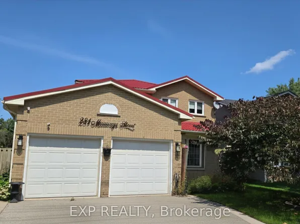 281 Mississaga St, Oakville, ON L6L 6J8