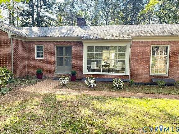 5th image of 3271 Rosney Rd