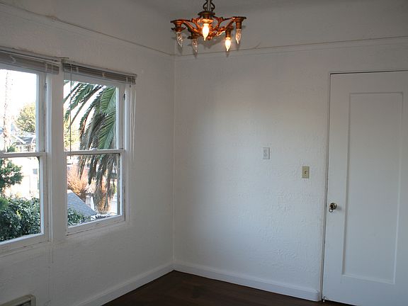 5th image of 460 N 1st St APT 7