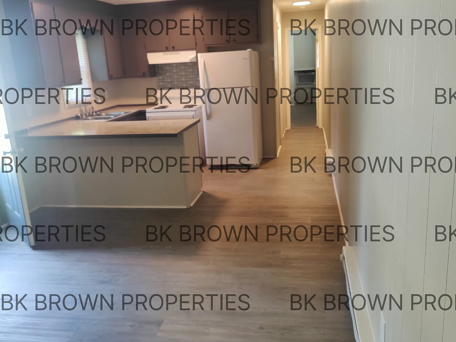 1237 Sunnyside Dr — Photo 3