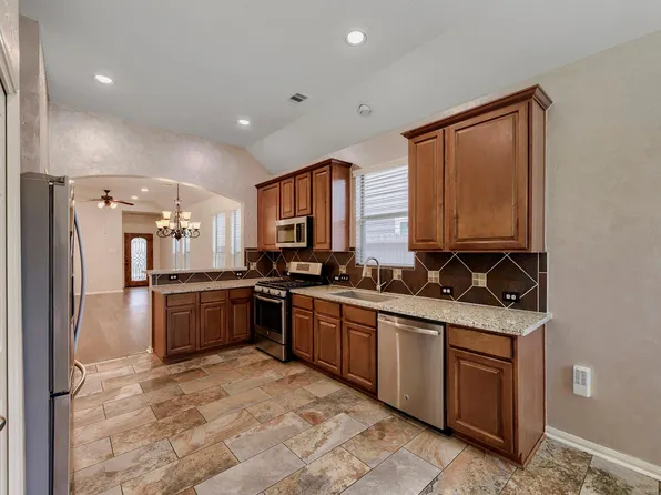 8251 Sardina Shore Dr, Cypress, TX 77433