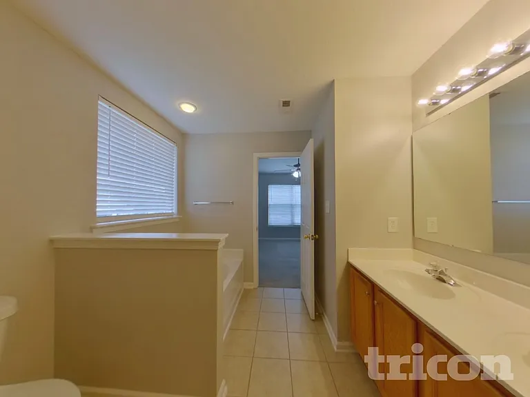 2104 Gold Nugget Dr — Photo 9
