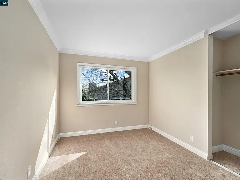 4413 Sugarland Ct — Photo 40