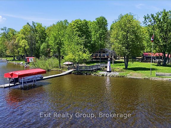 3rd image of 919 Cook Rd