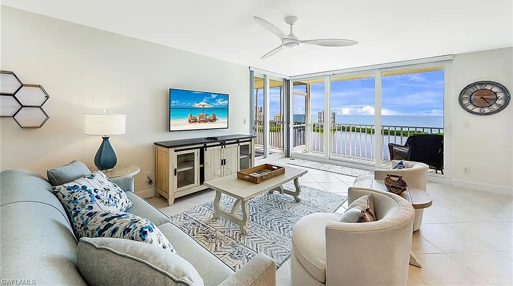 2 bed, 2.0 bath, 1263 sqft, $6,000 — Photo 3