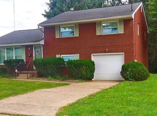 3302 Foley Dr, Parkersburg, WV 26104