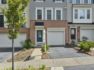 711 Glouster Knoll Dr, Silver Spring, MD 20901