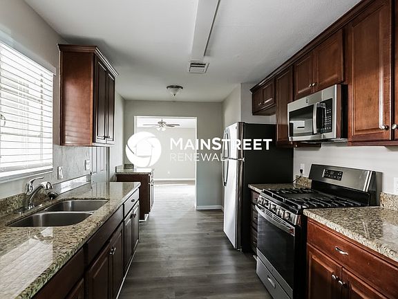 5th image of 3427 W Montecito Ave