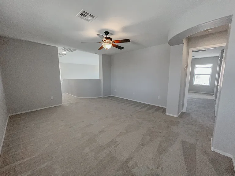 5646 Saint Elias St — Photo 64