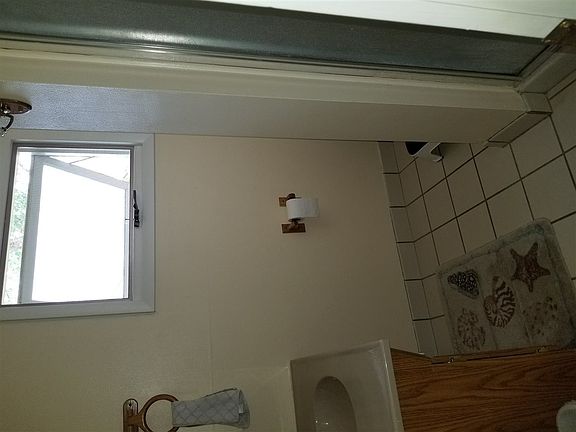 5th image of 1717 Symons St