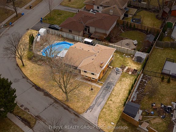 3rd image of 47 Fairlane Rd