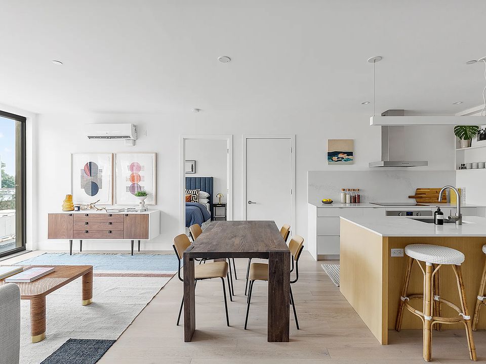 1st image of 762 Park Pl #4C