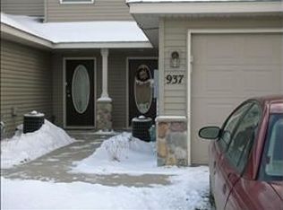 937 Golden Way NW, Isanti, MN 55040