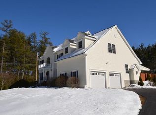 194 Tinker Rd, Nashua, NH 03063