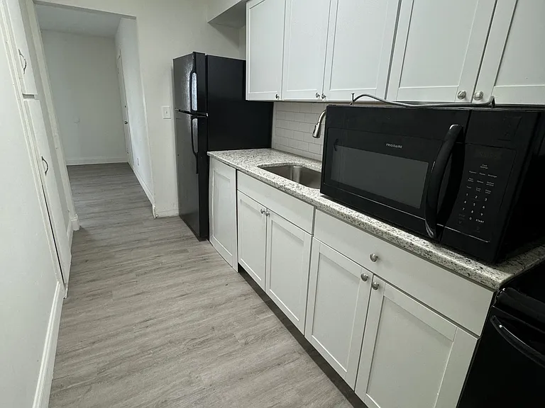 2220 Ticknor Dr — Photo 14