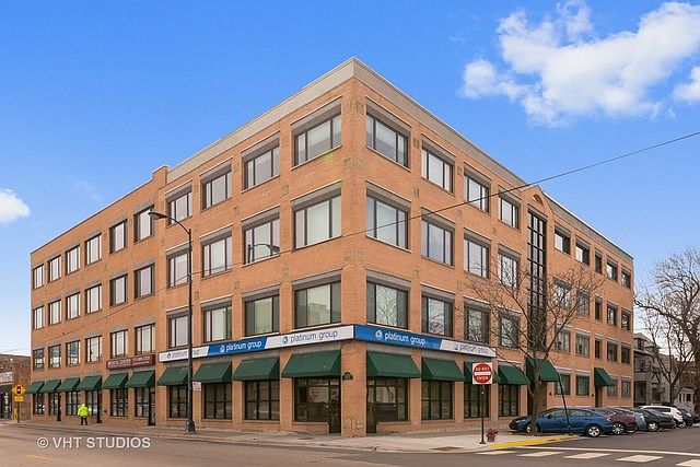 1st image of 4751 N Artesian Ave APT 209