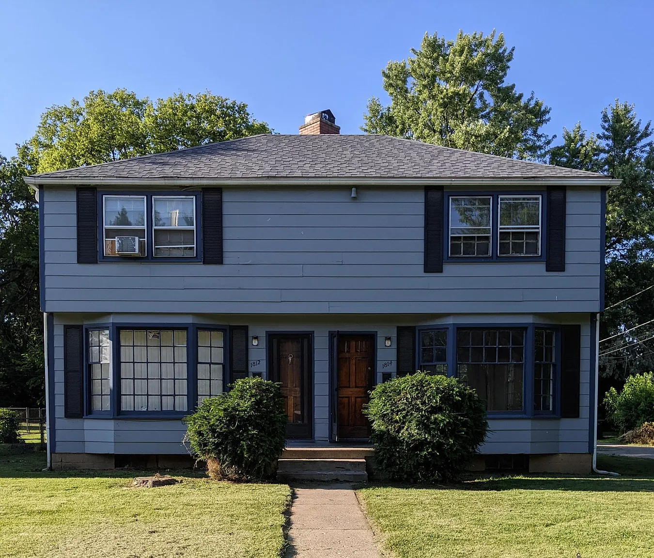 1814 Cole St photo 1
