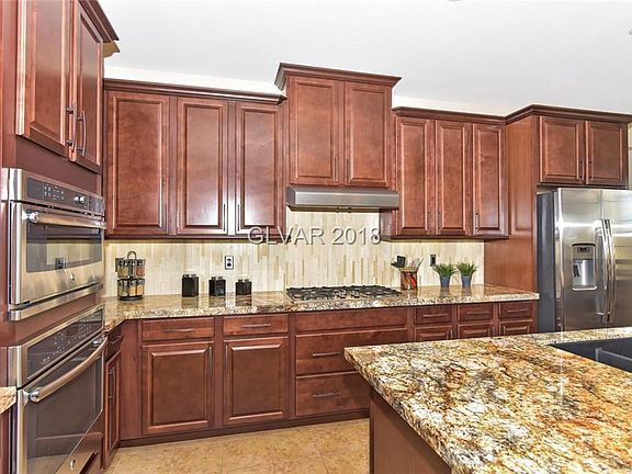 5th image of 265 Mandarin Hill Ln