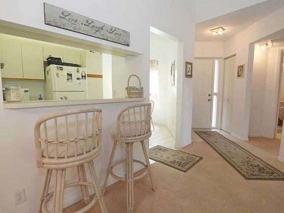 3rd image of 5438 Verona Dr APT P