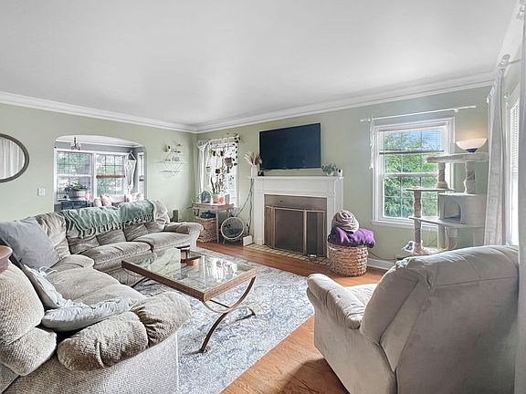 5th image of 134 Keilman St