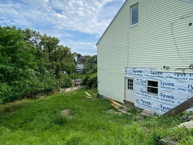 924 Excelsior St — Photo 16