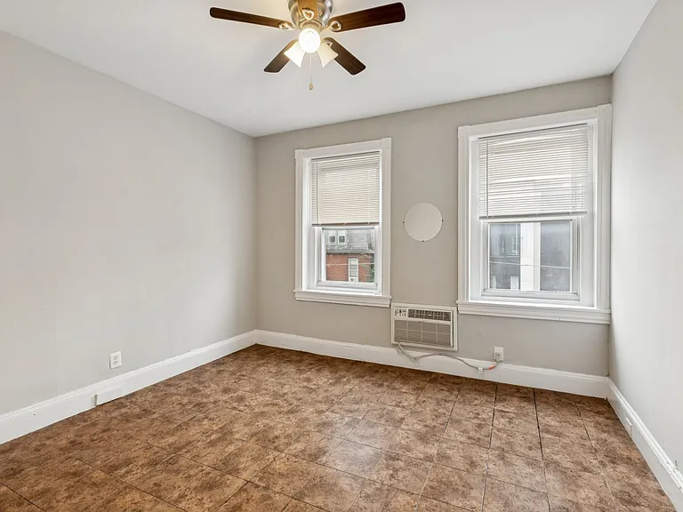 3431 Spring Garden St #1A — Photo 11