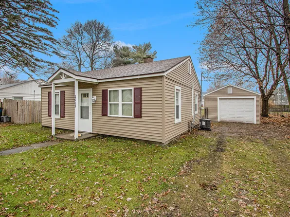2005 Lewis Dr, Niles, MI 49120