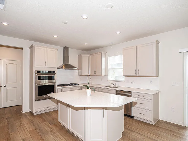 5403 Veranda Dr — Photo 4