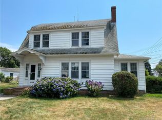 1 3rd Ave, Waterford, CT 06385