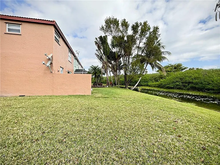 777 NW 151st Ave — Photo 97