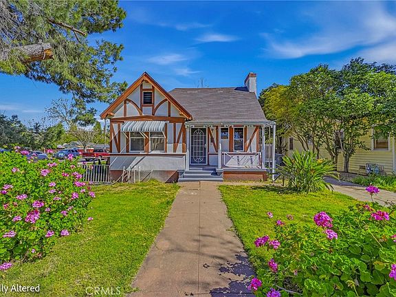 5th image of 261 W 26th St