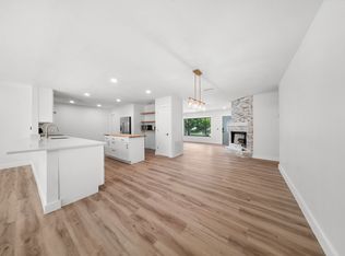 948 Canal Cir, Sebastian, FL 32958