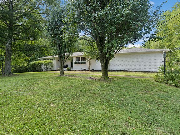 3rd image of 6567 Brownlee Dr