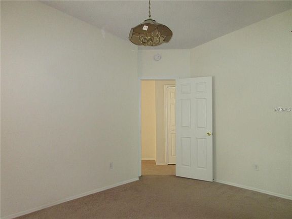 4th image of 4507 Country Hills Blvd