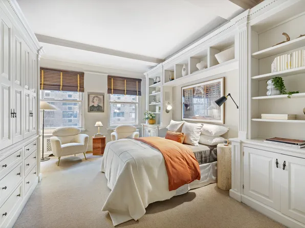 320 East 72nd Street image 7 of 17