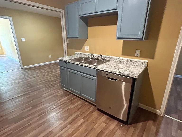 large kitchen with nook A7