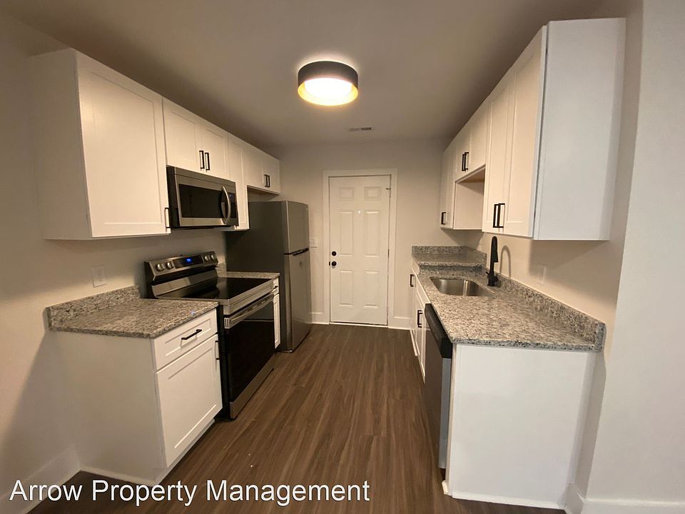 1st image of 612 41st Ave N #C