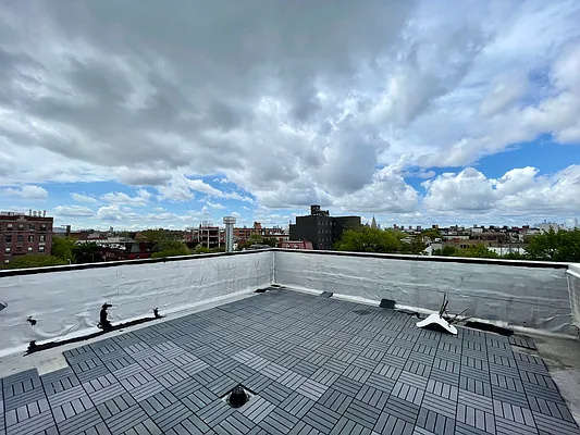 Rented by Zjama Realty Corp | media 8