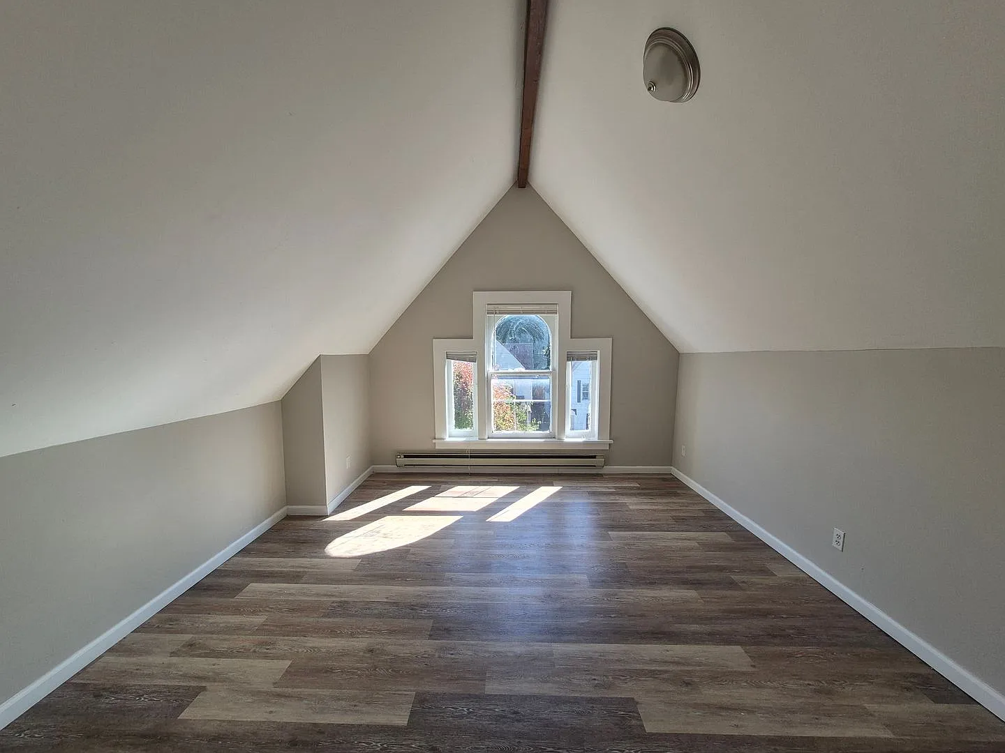 465 Meigs-VR — Photo 3