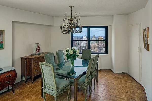 Sold by Stribling | media 6