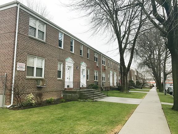 2nd image of 2051 E 57th St #2