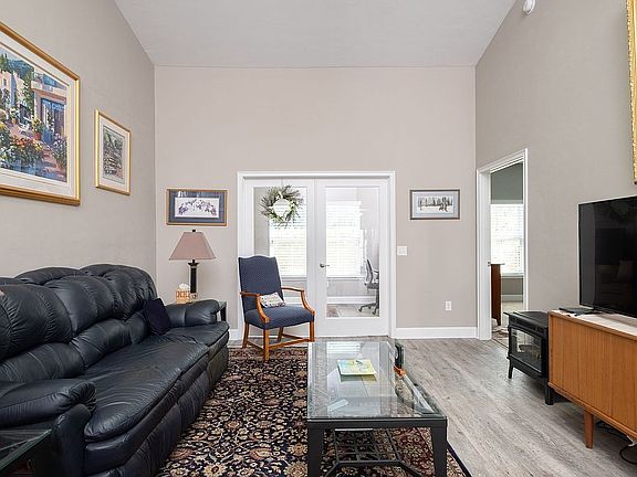 4th image of 1085 NW 126th Way