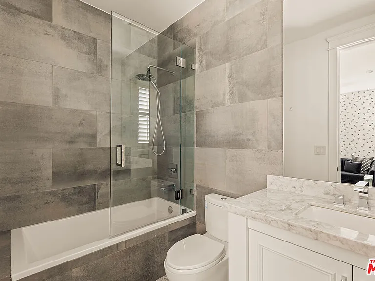 4226 Lemp Ave — Photo 20