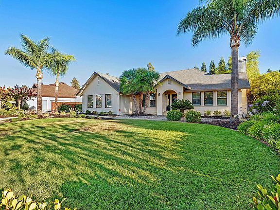 2nd image of 511 Rhea Way