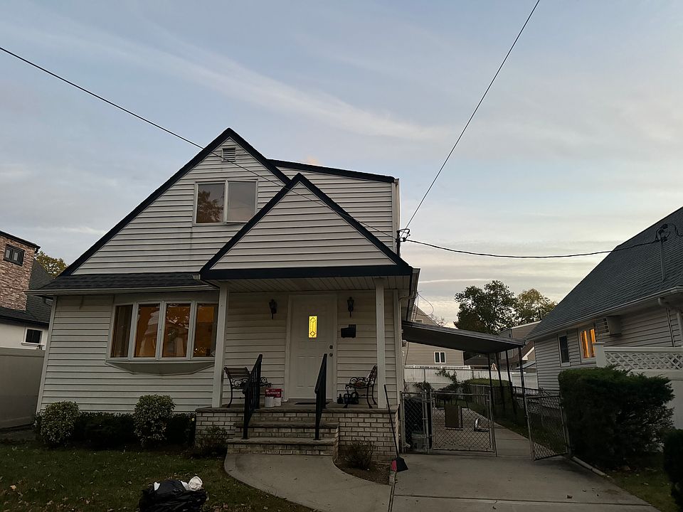 1st image of 486 Ramona Ave