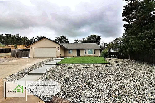 2381 Yellow Finch Way Photo 1