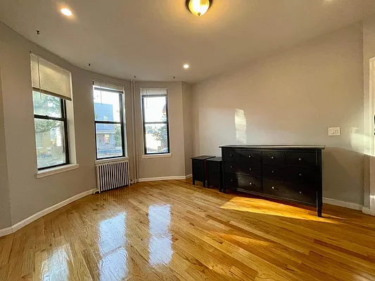 Rented by EXP Realty NYC | media 9