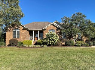 102 Locust Grove Dr, Georgetown, KY 40324