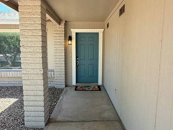 5th image of 2303 S Cottonwood Dr